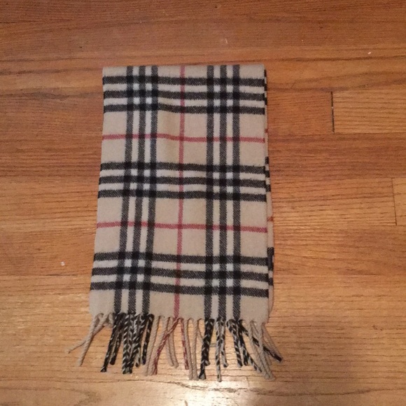 Burberry Accessories - Burberry cashmere check scarf